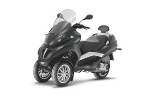 Moto de 3 ruedas. Ventajas y desventajas Moto de 3 ruedas. Ventajas y desventajas