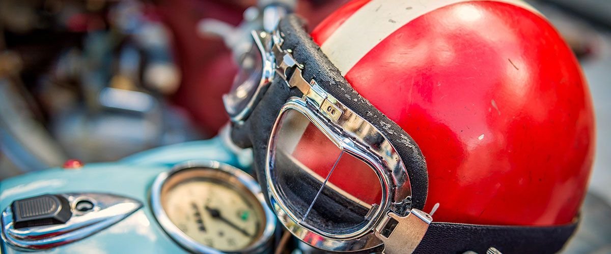 Noticias en una motocicleta con estructura de autoproteccion es obligatorio utilizar casco - Noticias