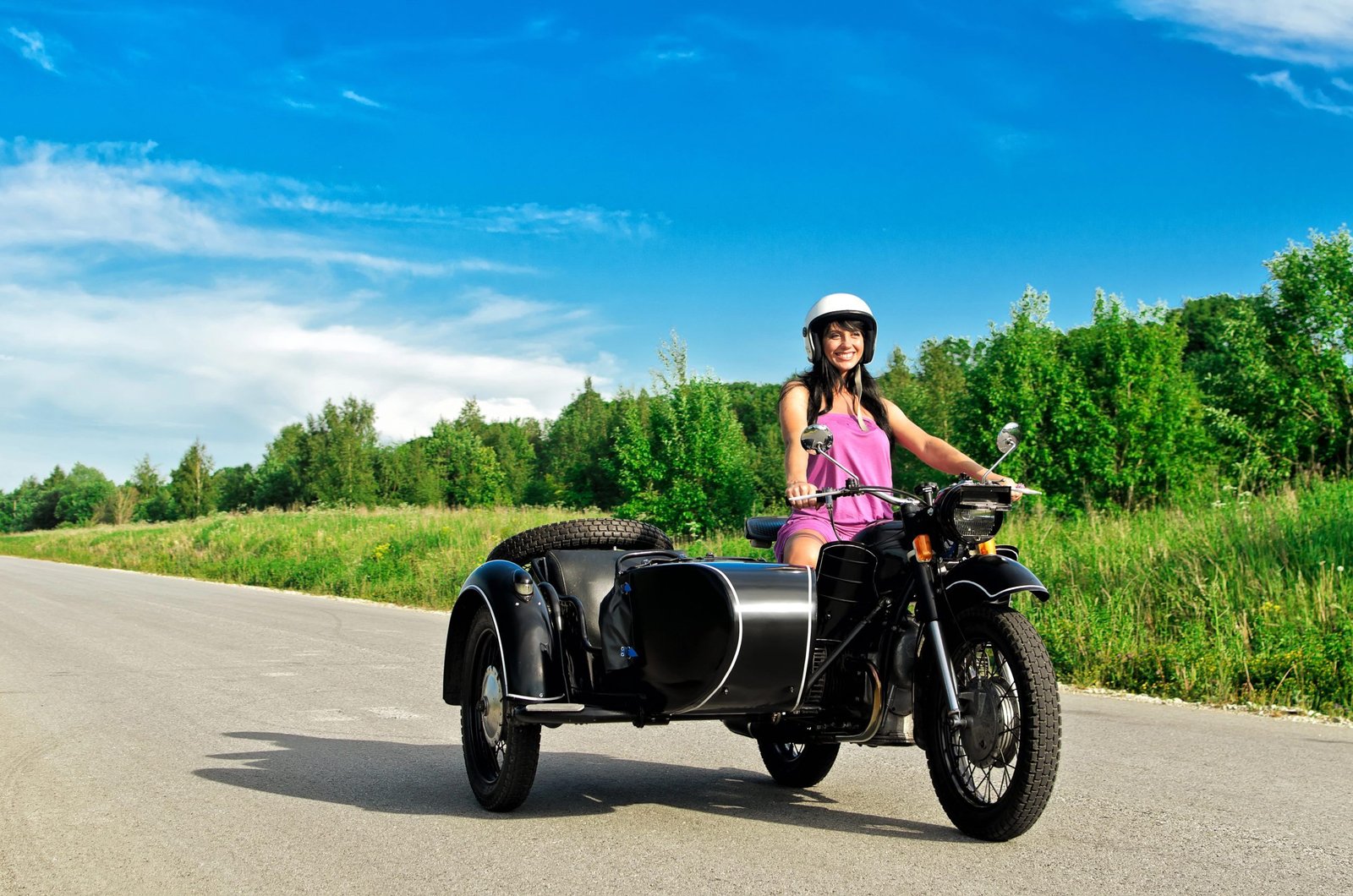 Noticias el permiso de la clase a1 autoriza a conducir una motocicleta con sidecar scaled - Noticias