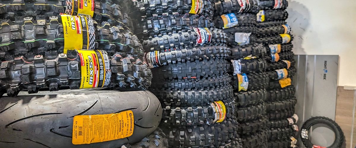 Noticias que condiciones tienen que tener los neumaticos de una moto - Noticias